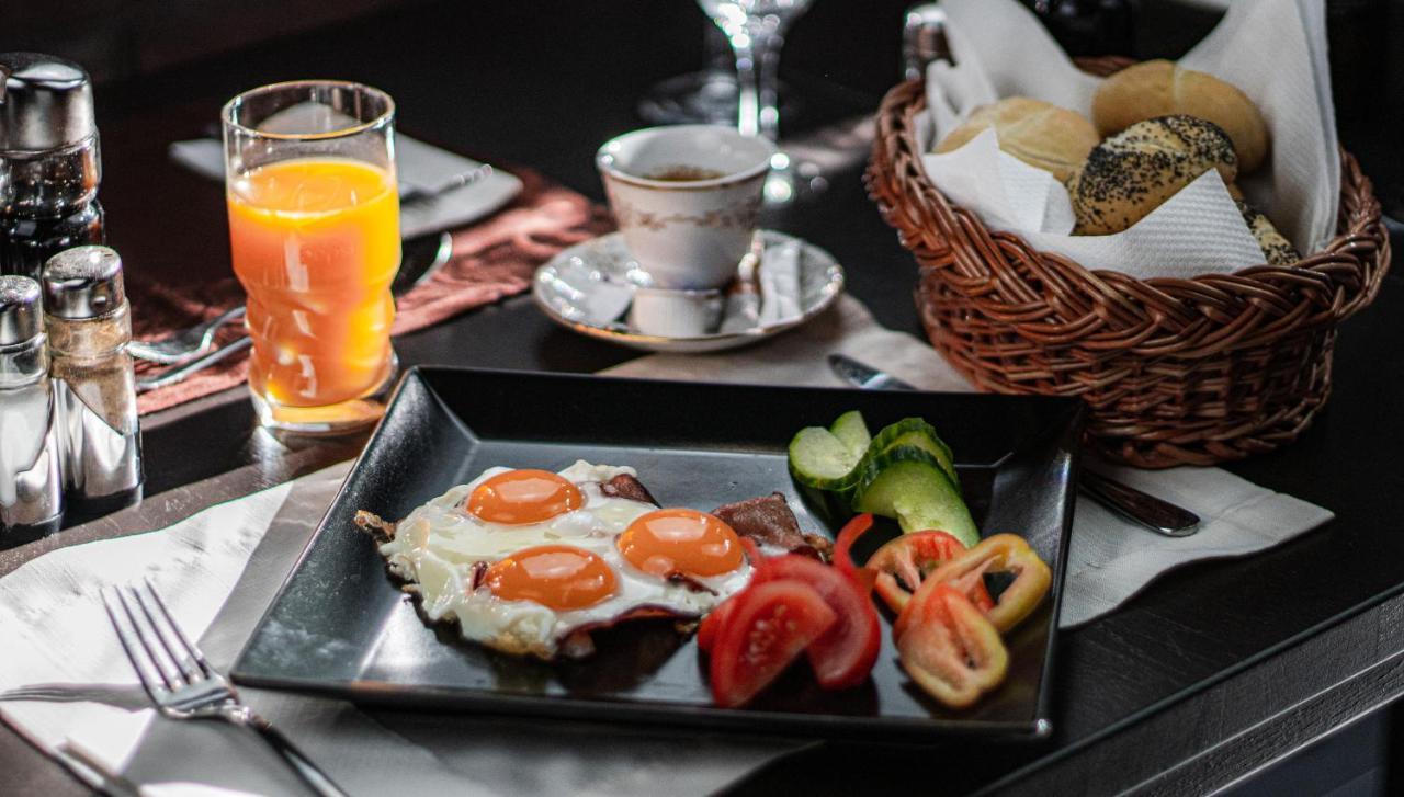 Bed and Breakfast Fakapu Pince és Panzió Tokaj Esterno foto