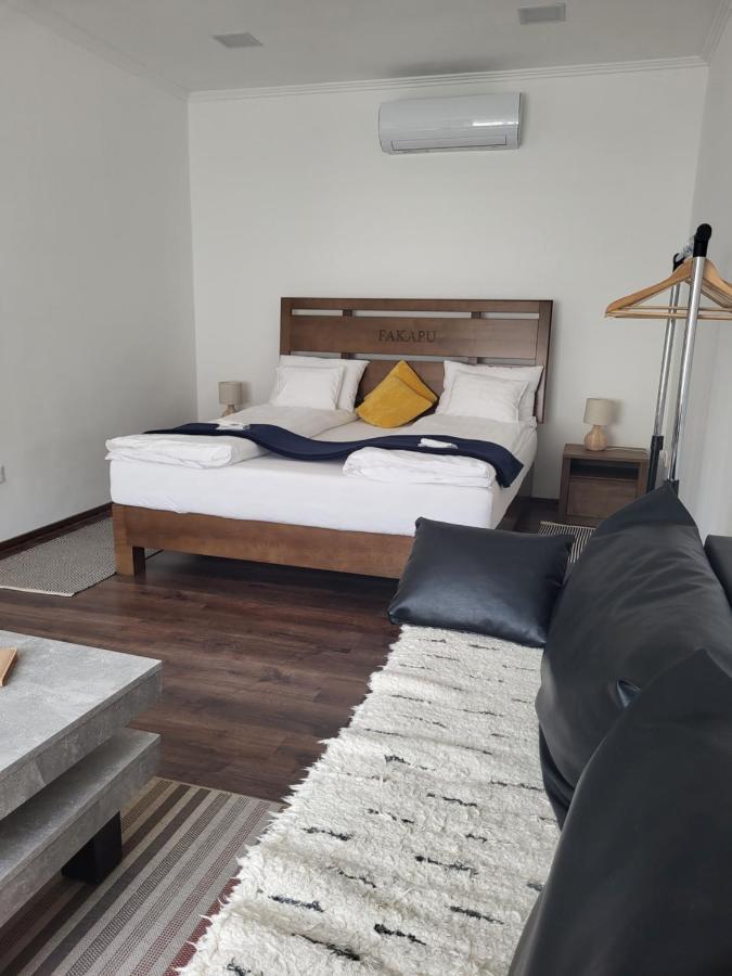 Bed and Breakfast Fakapu Pince és Panzió Tokaj Esterno foto